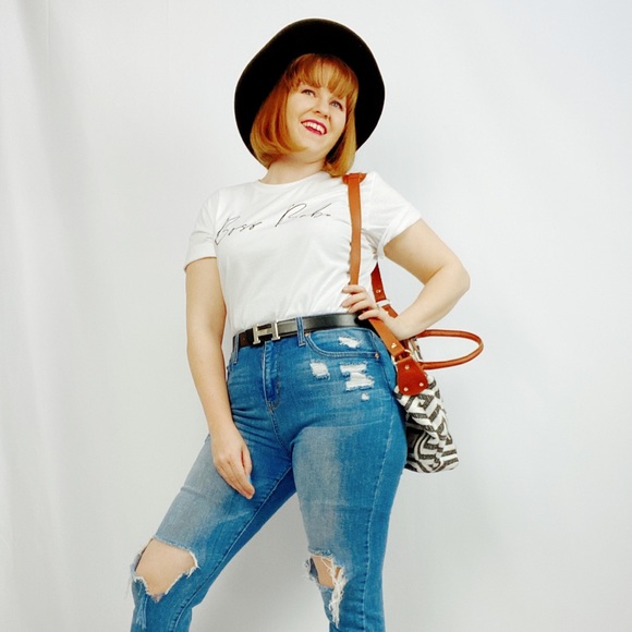 Boss Babe Graphic Tee - Picture 5 of 7